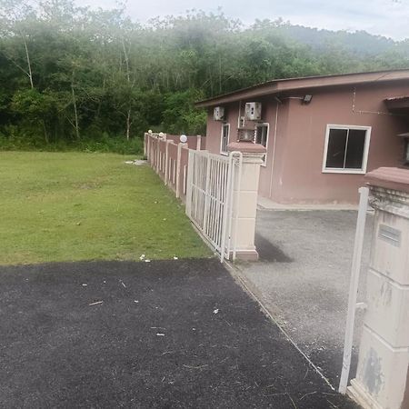 Aliza Scawa Homestay Kuala Pilah Εξωτερικό φωτογραφία
